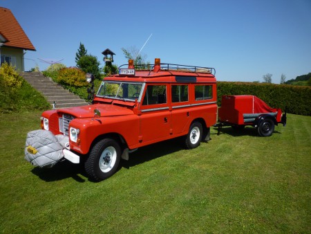 Privatperson, Landrover, EX FF Ottendorf KLFA; dieses Fahrzeug ist zu verkaufen!